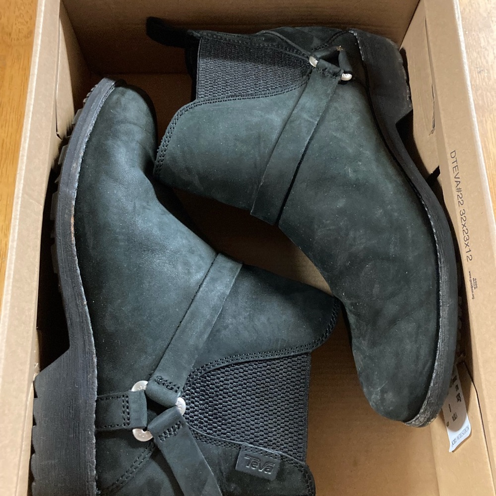 Teva ankle boot